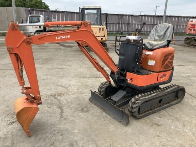 MINI EXCAVATOR — Auction (lot 8451-214)