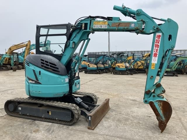 MINI EXCAVATOR — Auction (lot 8451-216)