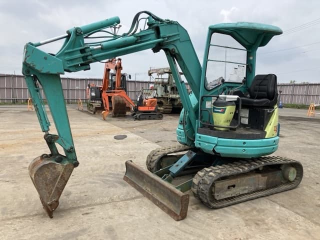MINI EXCAVATOR — Auction (lot 8451-219)