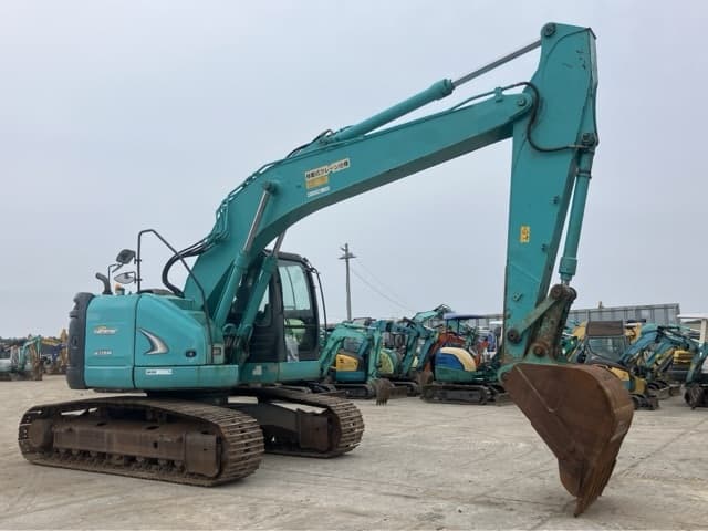 EXCAVATOR — Auction (lot 8451-221)