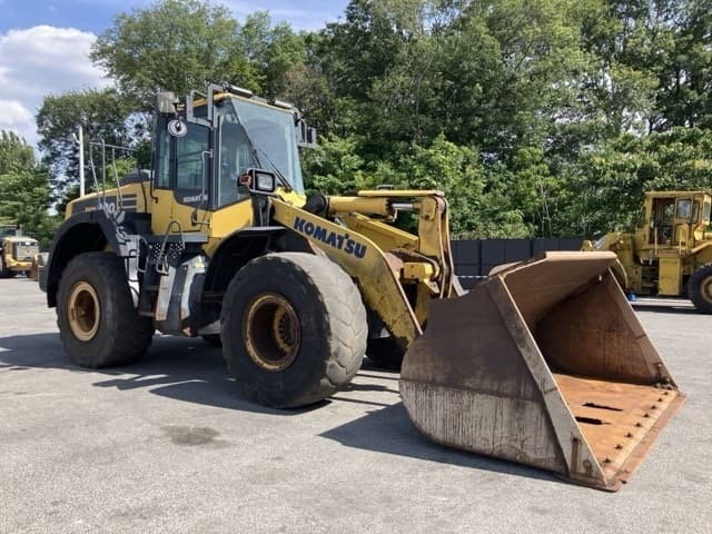 WHEEL LOADER — Auction (lot 8451-223)