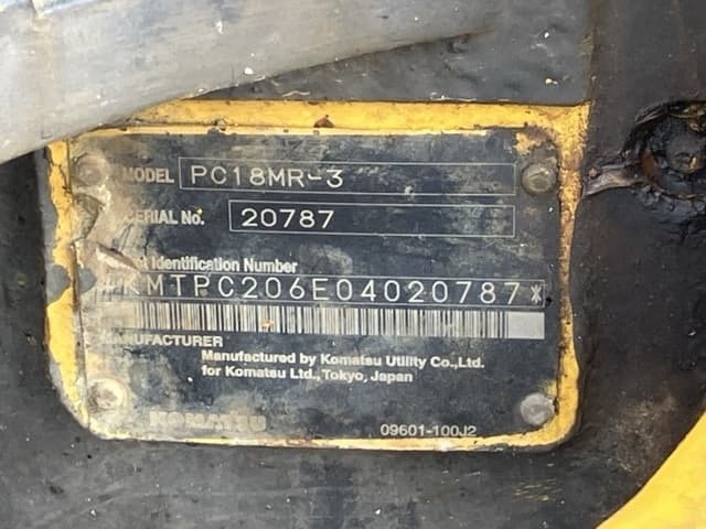 MINI EXCAVATOR — Auction (lot 8451-224)