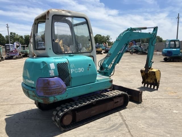 MINI EXCAVATOR — Auction (lot 8451-225)