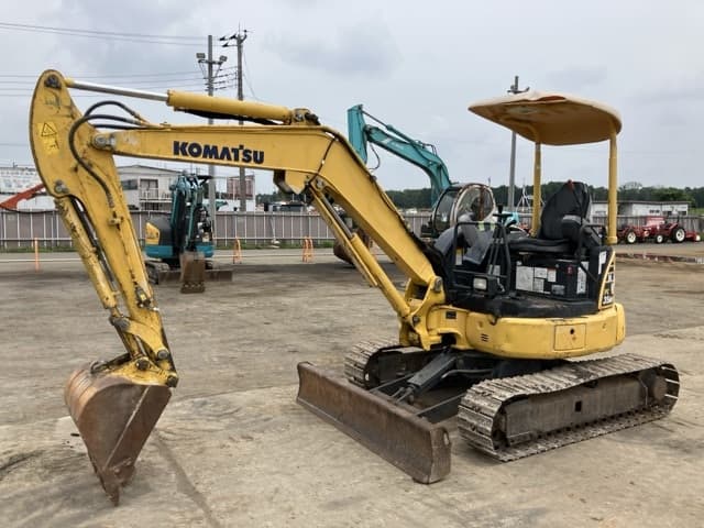 MINI EXCAVATOR — Auction (lot 8451-228)