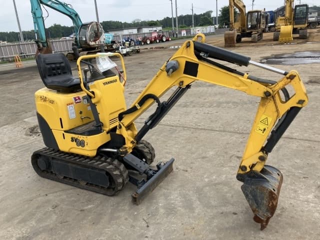 MINI EXCAVATOR — Auction (lot 8451-229)
