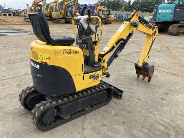 MINI EXCAVATOR — Auction (lot 8451-229)