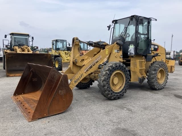 WHEEL LOADER — Auction (lot 8451-233)