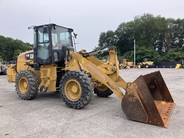 WHEEL LOADER — Auction (lot 8451-233)