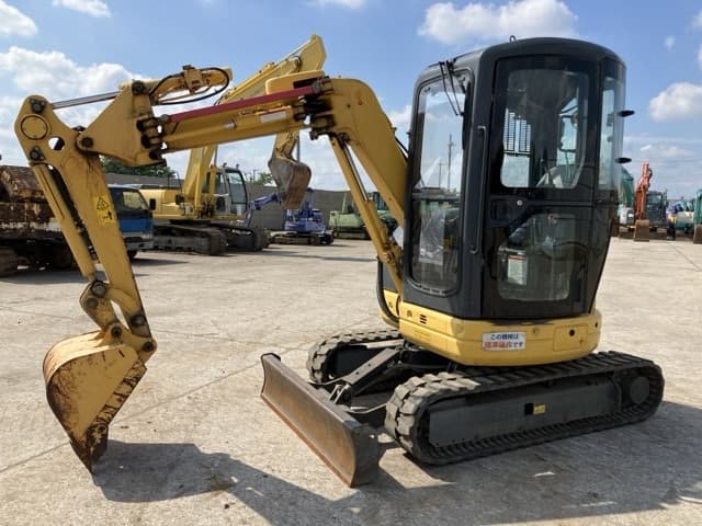 MINI EXCAVATOR — Auction (lot 8451-24)