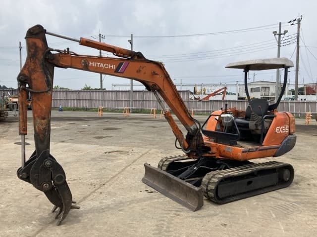 MINI EXCAVATOR — Auction (lot 8451-240)