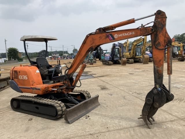 MINI EXCAVATOR — Auction (lot 8451-240)