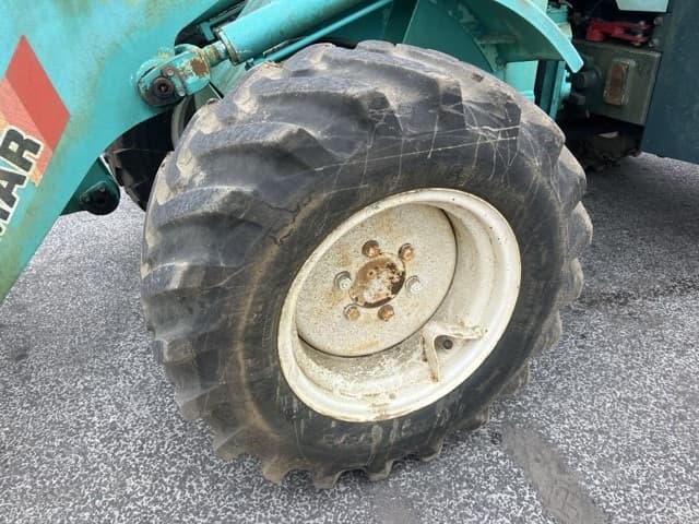 MINI WHEEL LOADER — Auction (lot 8451-242)