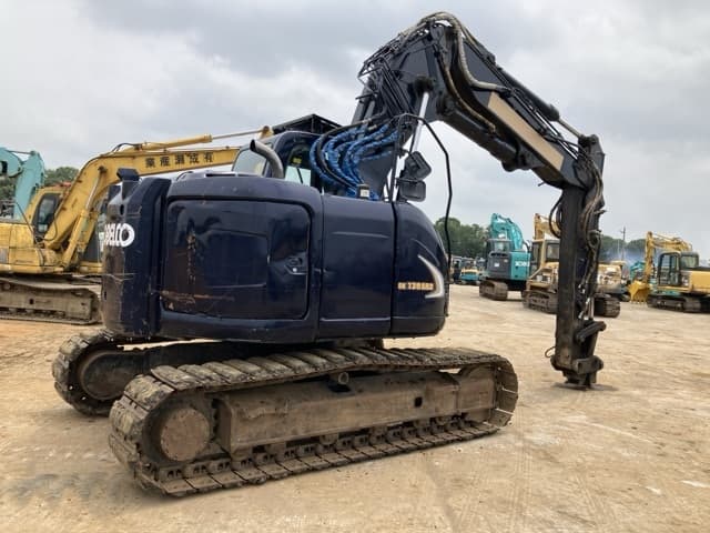 EXCAVATOR — Auction (lot 8451-243)