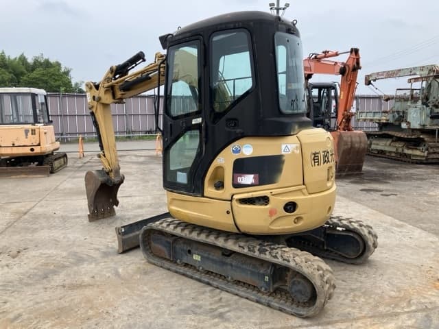 MINI EXCAVATOR — Auction (lot 8451-245)