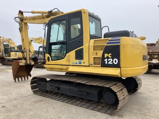 EXCAVATOR — Auction (lot 8451-252)