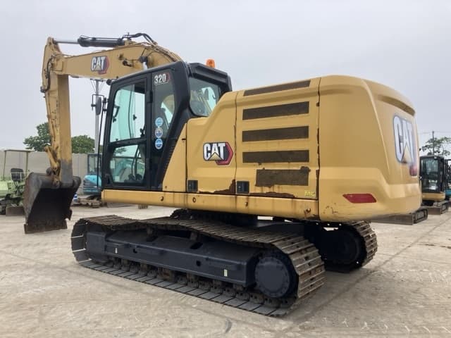 EXCAVATOR — Auction (lot 8451-256)