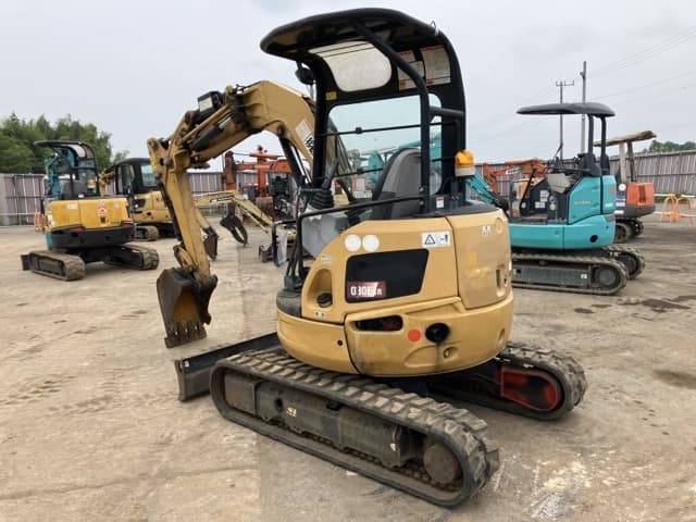 MINI EXCAVATOR — Auction (lot 8451-257)