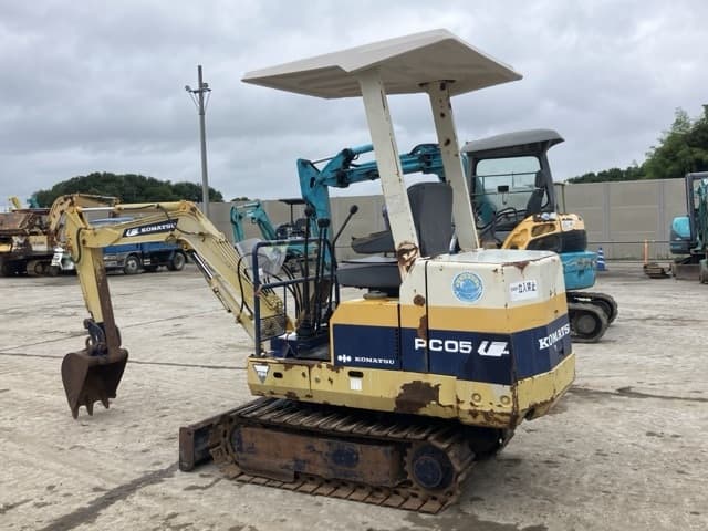 MINI EXCAVATOR — Auction (lot 8451-260)