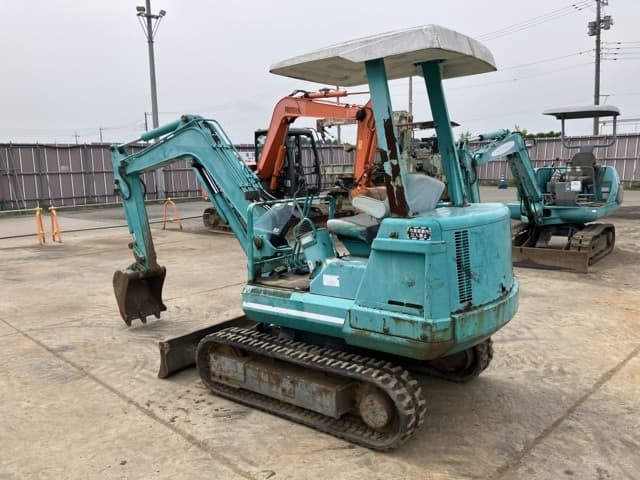 MINI EXCAVATOR — Auction (lot 8451-261)