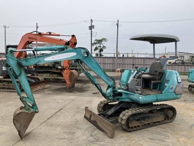 MINI EXCAVATOR — Auction (lot 8451-262)