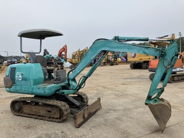 MINI EXCAVATOR — Auction (lot 8451-262)