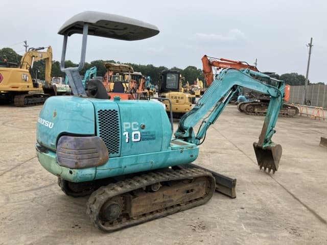 MINI EXCAVATOR — Auction (lot 8451-262)