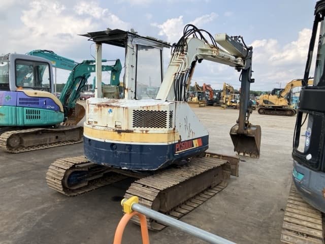 MINI EXCAVATOR — Auction (lot 8451-27)