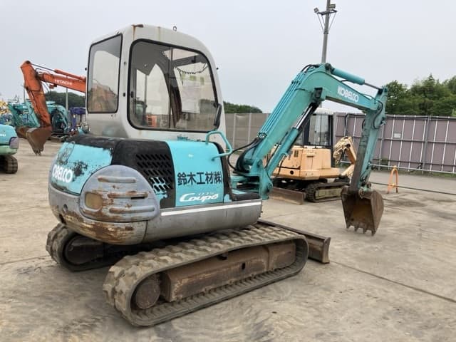MINI EXCAVATOR — Auction (lot 8451-276)