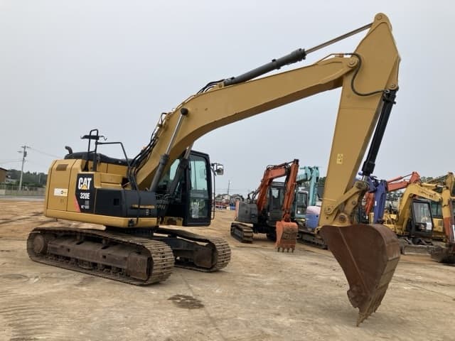 EXCAVATOR — Auction (lot 8451-277)