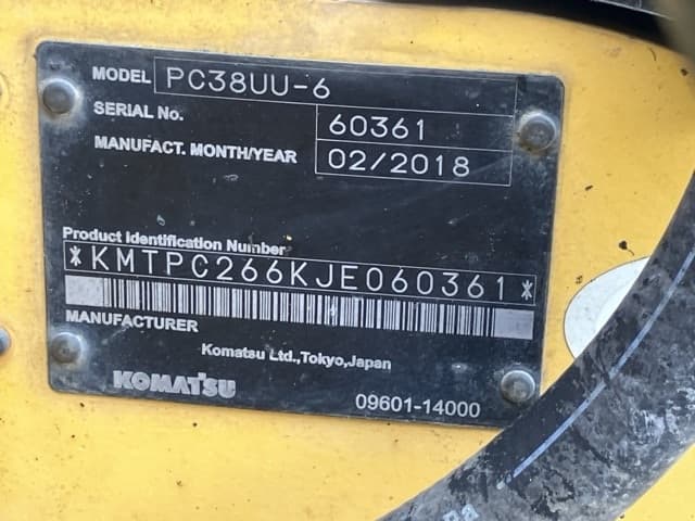 MINI EXCAVATOR — Auction (lot 8451-279)