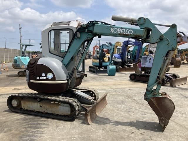 MINI EXCAVATOR — Auction (lot 8451-280)