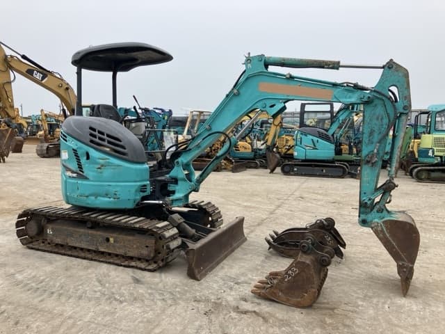 MINI EXCAVATOR — Auction (lot 8451-283)
