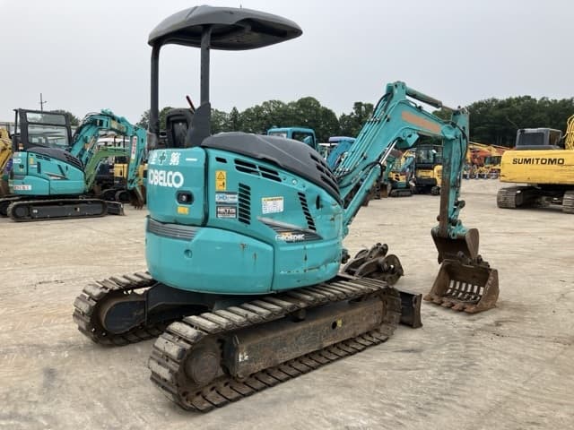 MINI EXCAVATOR — Auction (lot 8451-283)