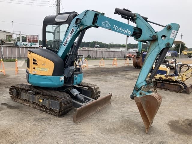 MINI EXCAVATOR — Auction (lot 8451-294)