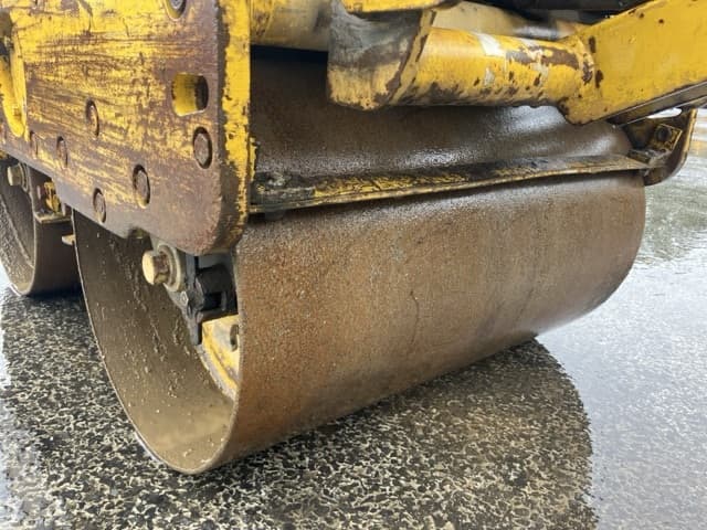 Hand Guided Roller — Auction (lot 8451-295)