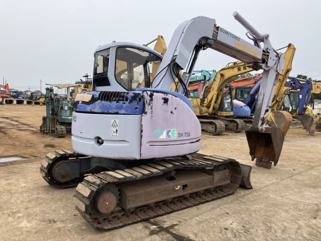EXCAVATOR — Auction (lot 8451-300)