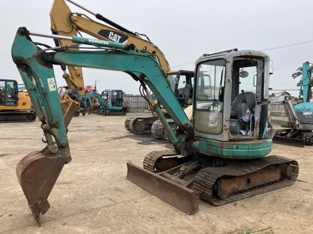 MINI EXCAVATOR — Auction (lot 8451-301)