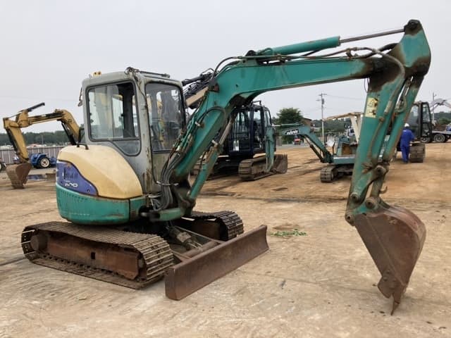 MINI EXCAVATOR — Auction (lot 8451-301)
