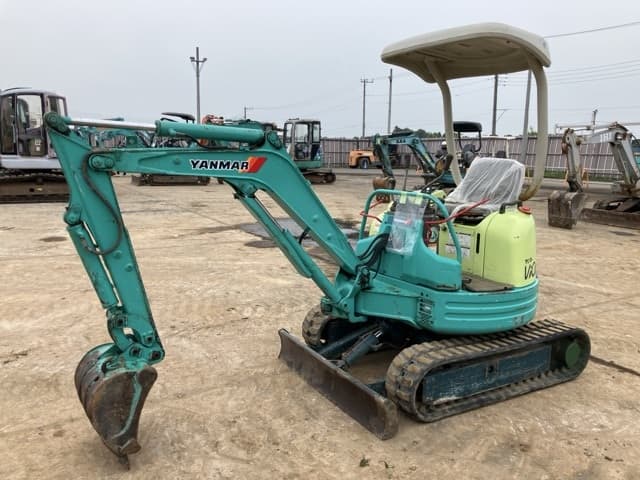 MINI EXCAVATOR — Auction (lot 8451-306)