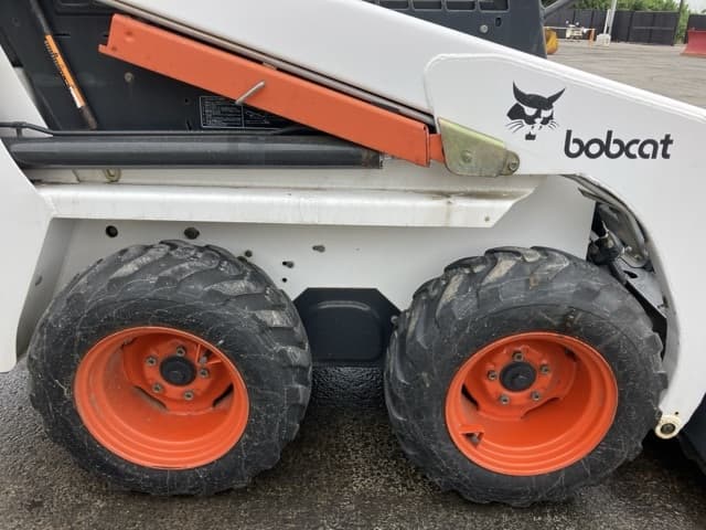 SKID STEER LOADER — Auction (lot 8451-309)