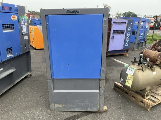Generator — Auction (lot 8451-3090)