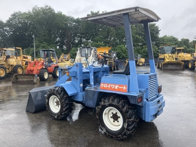 MINI WHEEL LOADER — Auction (lot 8451-311)