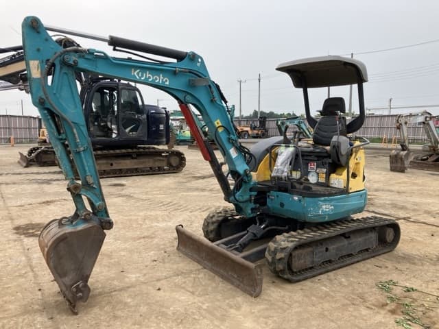 MINI EXCAVATOR — Auction (lot 8451-315)