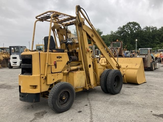 SHOVEL LOADER — Auction (lot 8451-323)