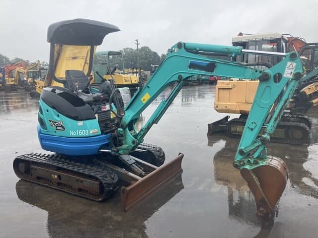 MINI EXCAVATOR — Auction (lot 8451-325)