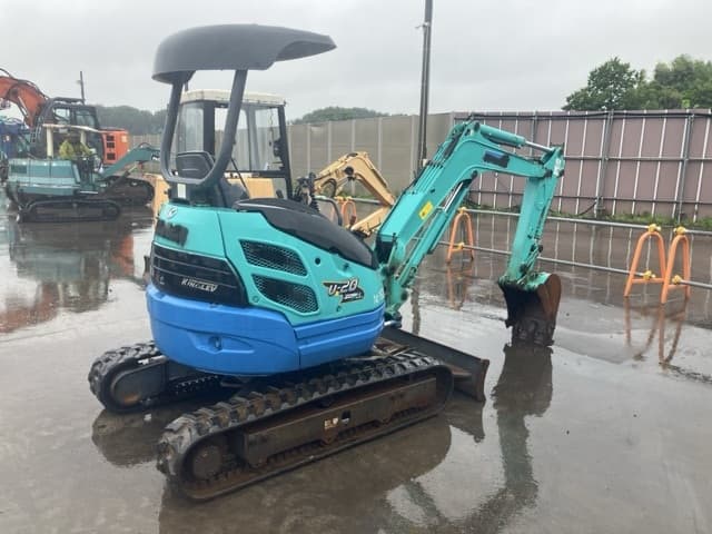 MINI EXCAVATOR — Auction (lot 8451-325)