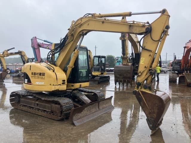 EXCAVATOR — Auction (lot 8451-334)
