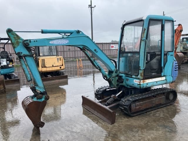 MINI EXCAVATOR — Auction (lot 8451-341)