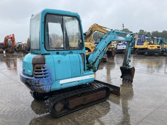 MINI EXCAVATOR — Auction (lot 8451-341)