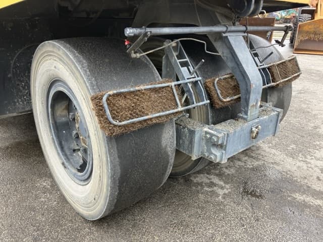 Tire Roller — Auction (lot 8451-342)